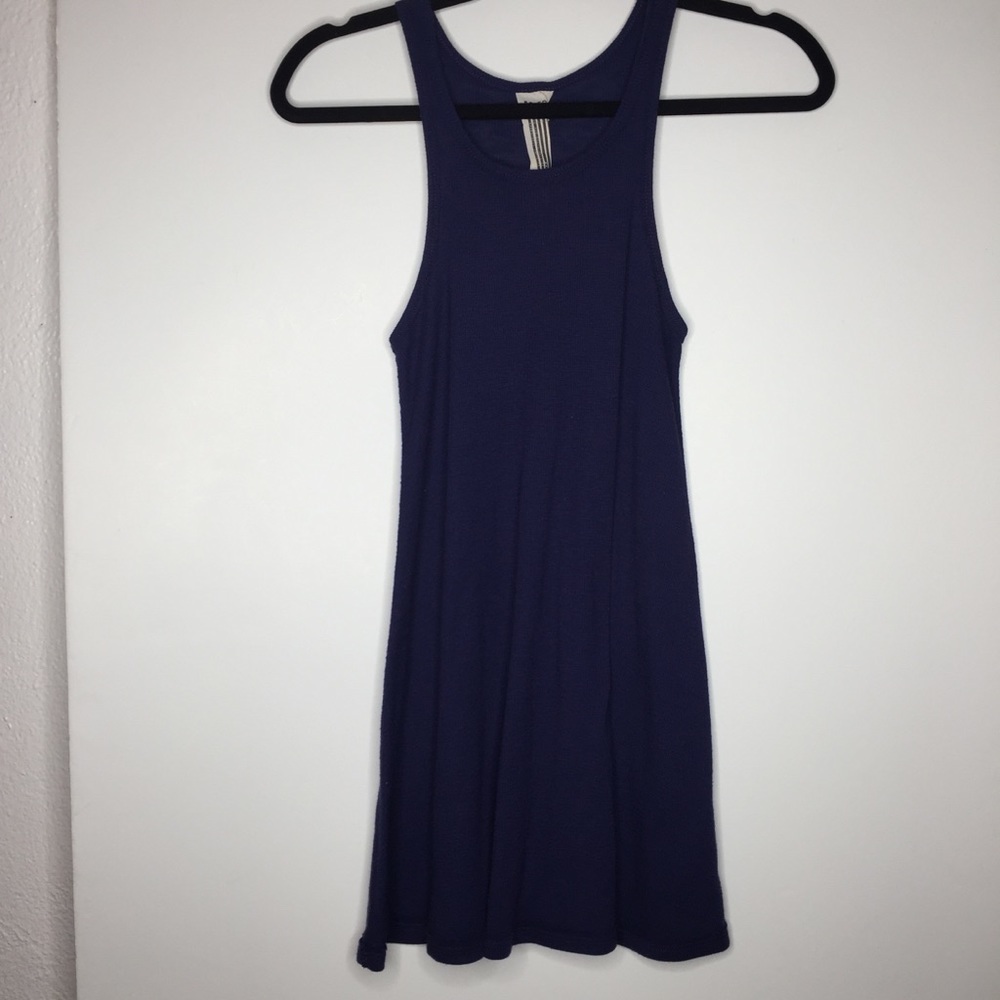 Free People navy racer back loose fit top, size XS